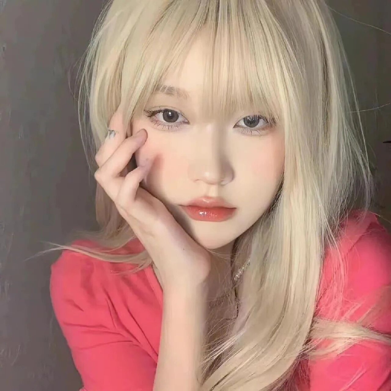 一组美女子大头