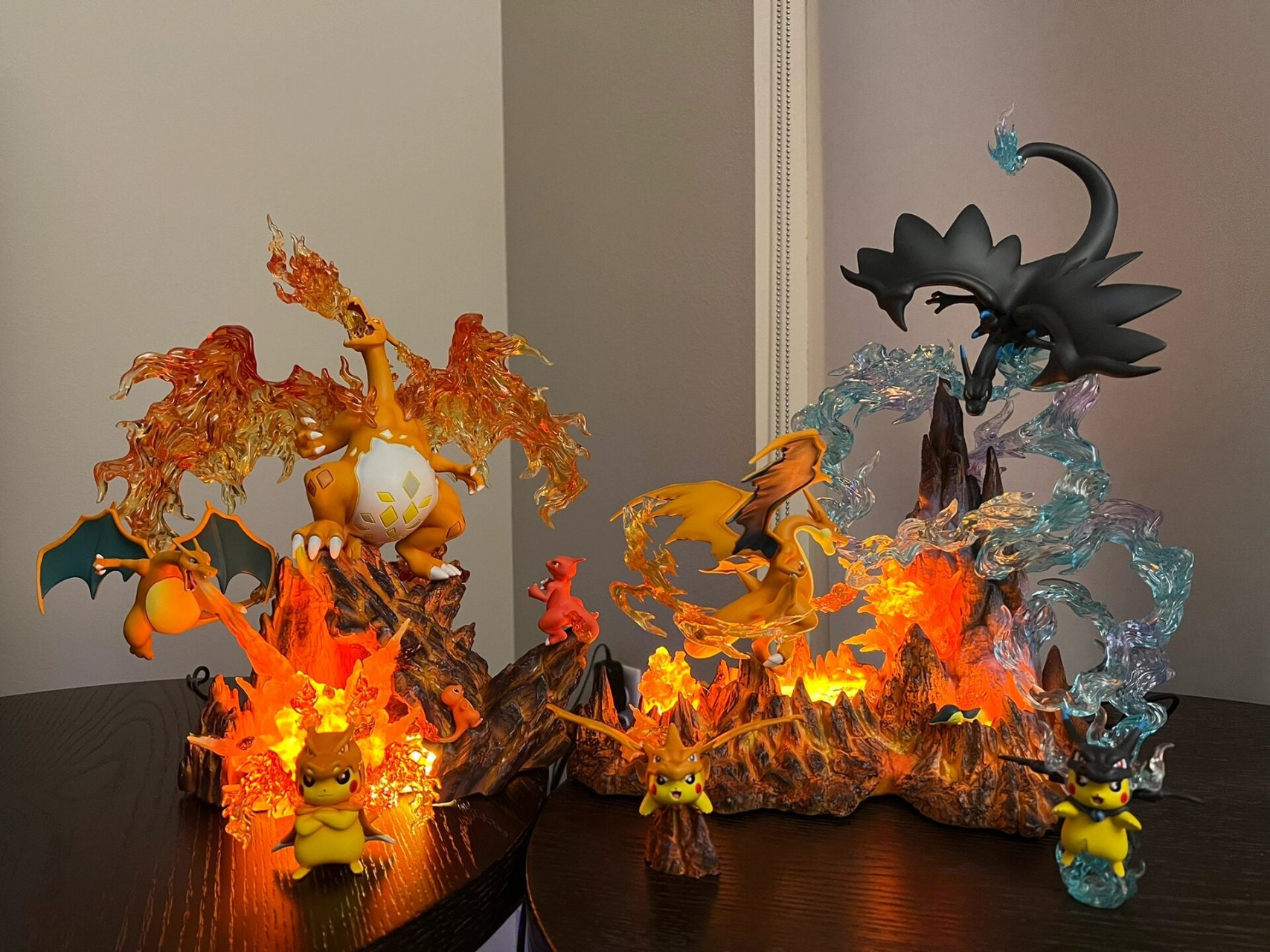 超级巨喷火龙也太帅了 又新到一批手办芜湖～ 	 海外对手办感兴趣的