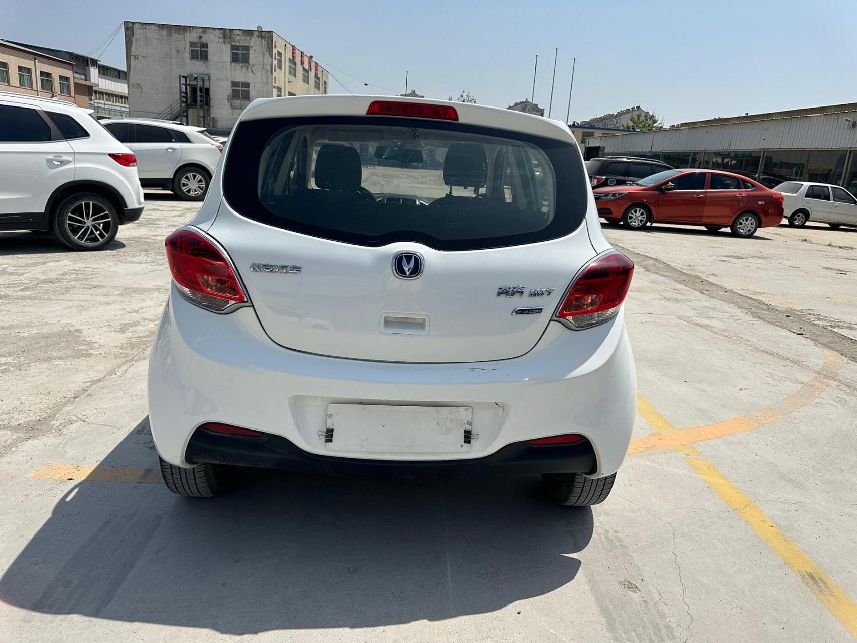 2万内自动档微型两厢小车.16年自动挡长安奔奔mini到店,新款1.