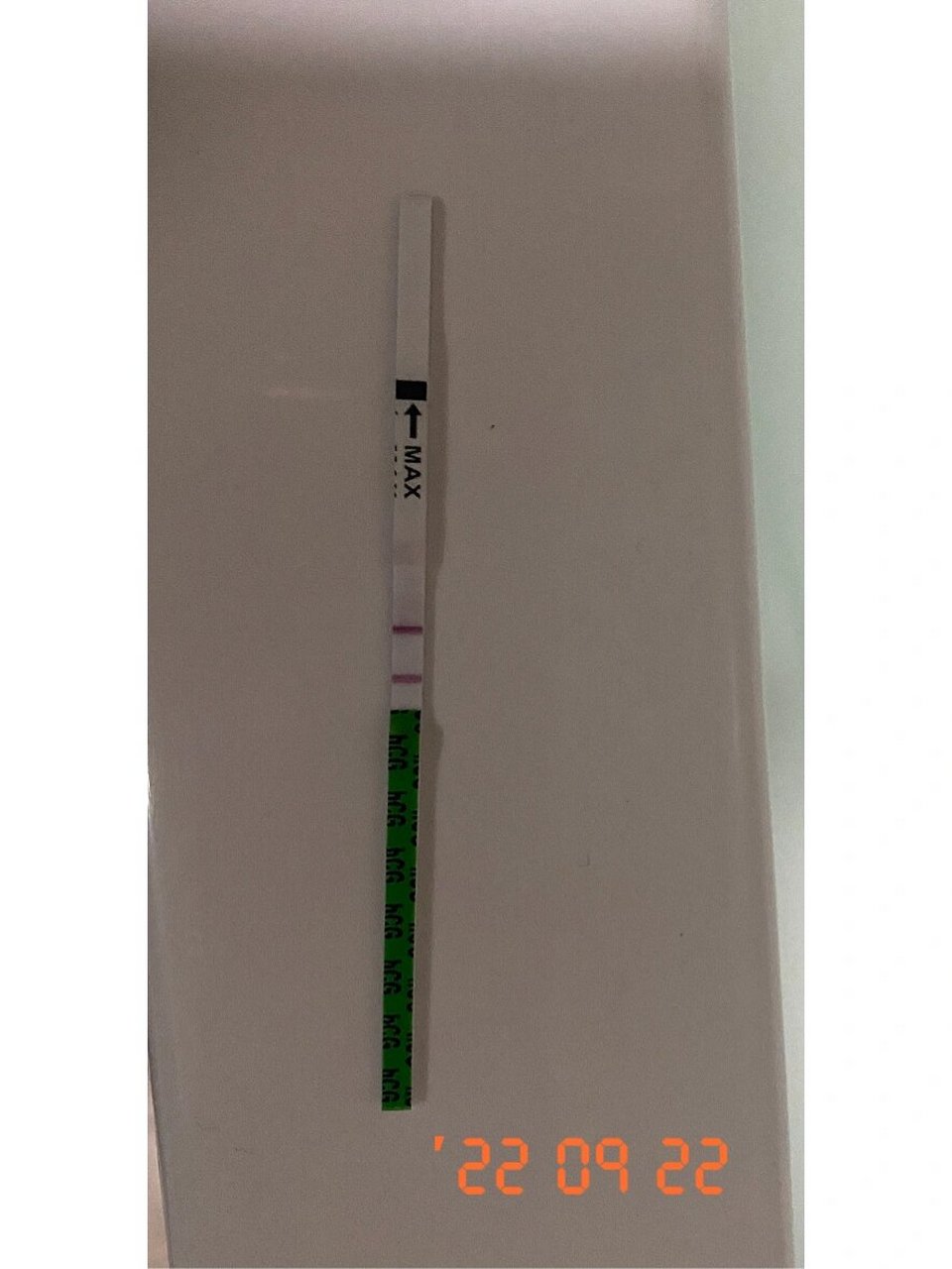 喜获二胎小宝 谈下怀孕初期的症状 # 昨天用验孕棒显示两条杠  我的第