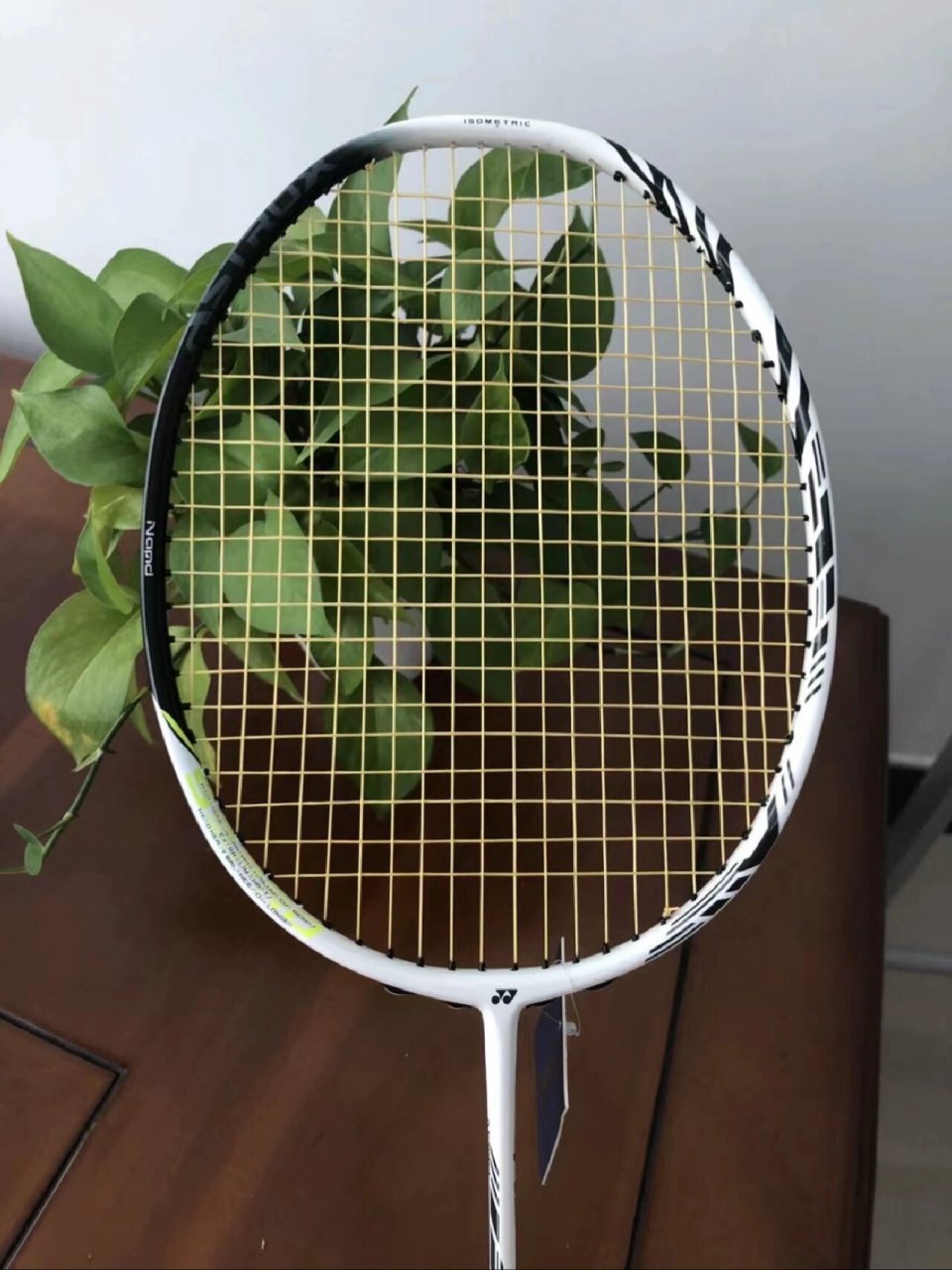 尤尼克斯天斧99pro羽毛球拍原厂全碳素材质结构,全新升级,挥拍更顺畅