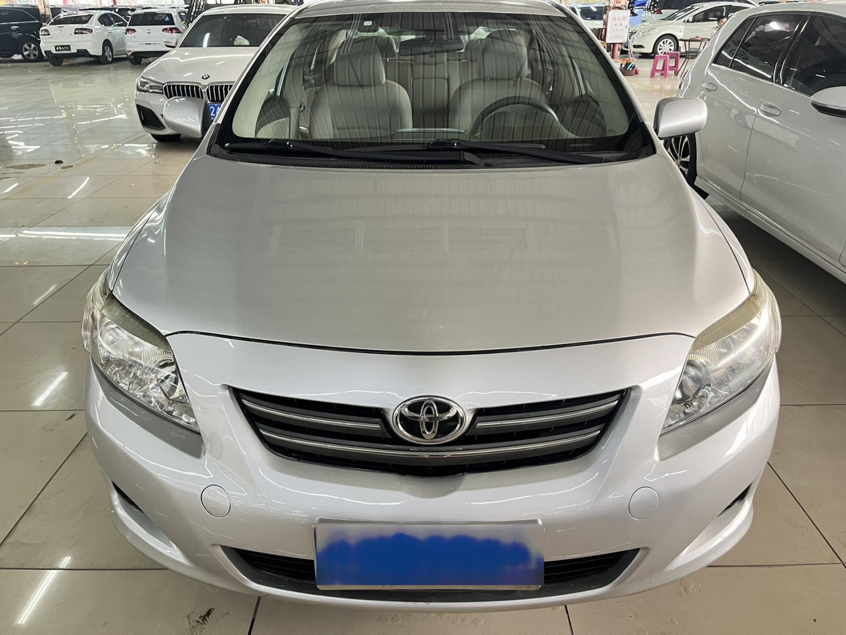 丰田卡罗拉金标1.8l自动波!配置:恒温空调.天窗.四条米其林轮胎.