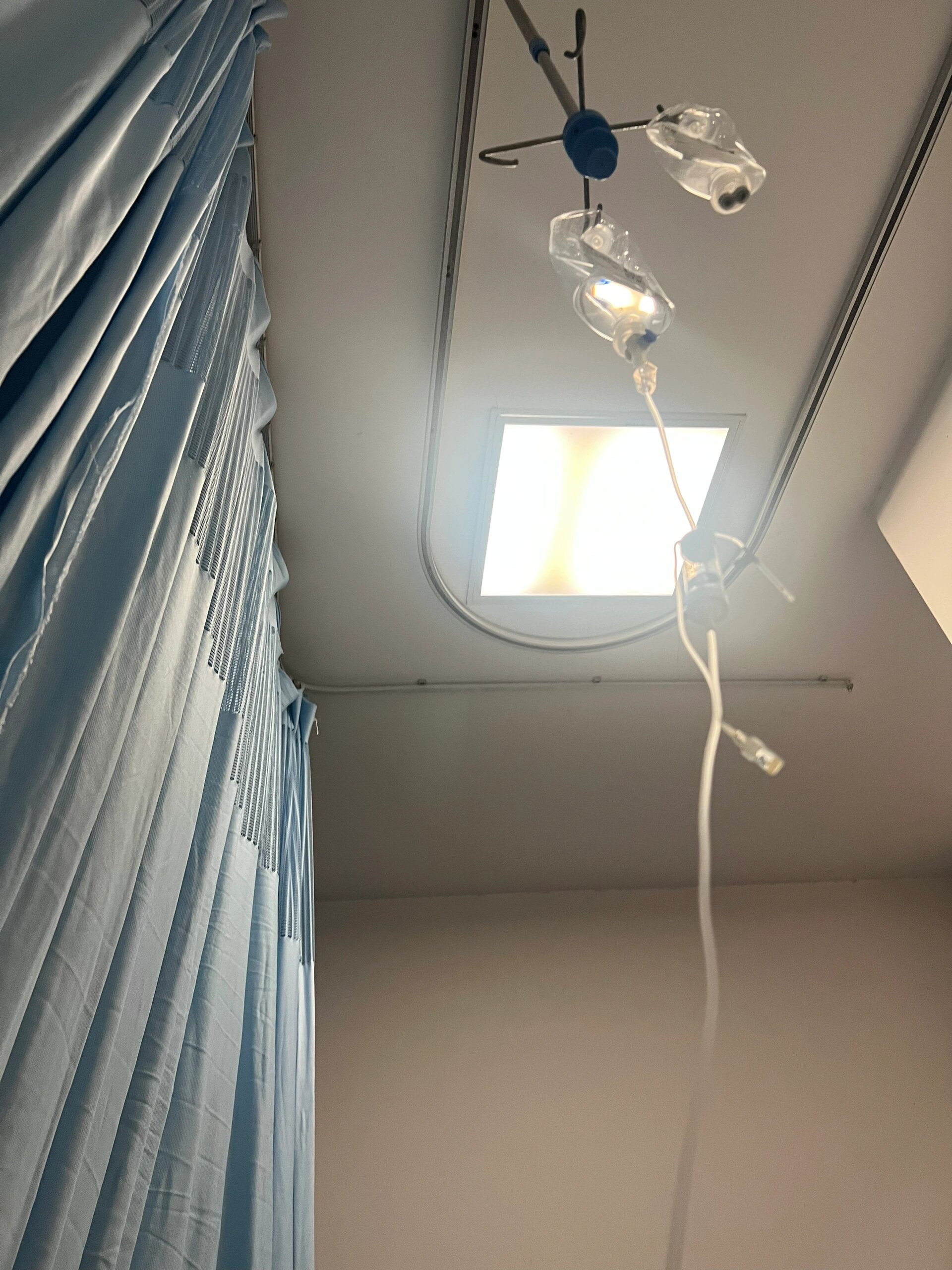 33周小腹隐隐作痛,半夜到医院