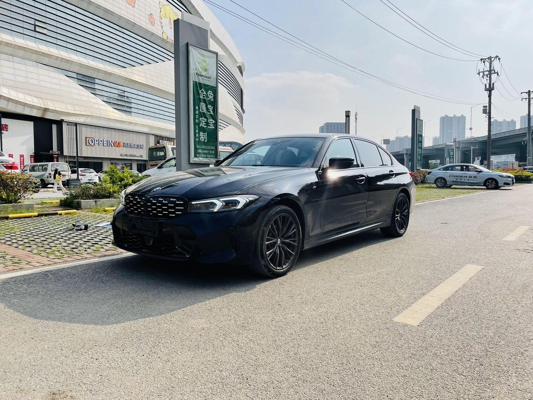 宝马330li m运动曜夜套装,安全行驶6000公里,原版原漆个人一手车