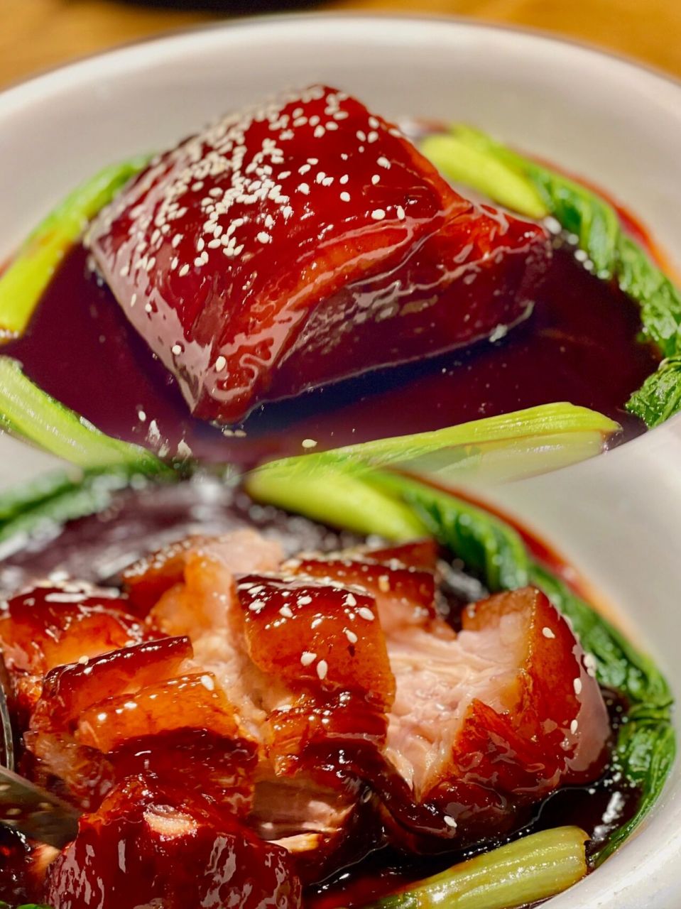 这口苏式东坡肉真的让我惦记好久～ 去苏州一定要吃一次苏州菜啊～这