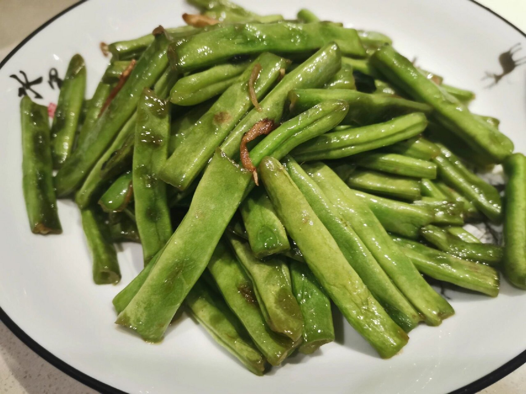 《清炒刀豆》 刀豆怎么做好吃呢?跟我妈妈学的做法. 1.