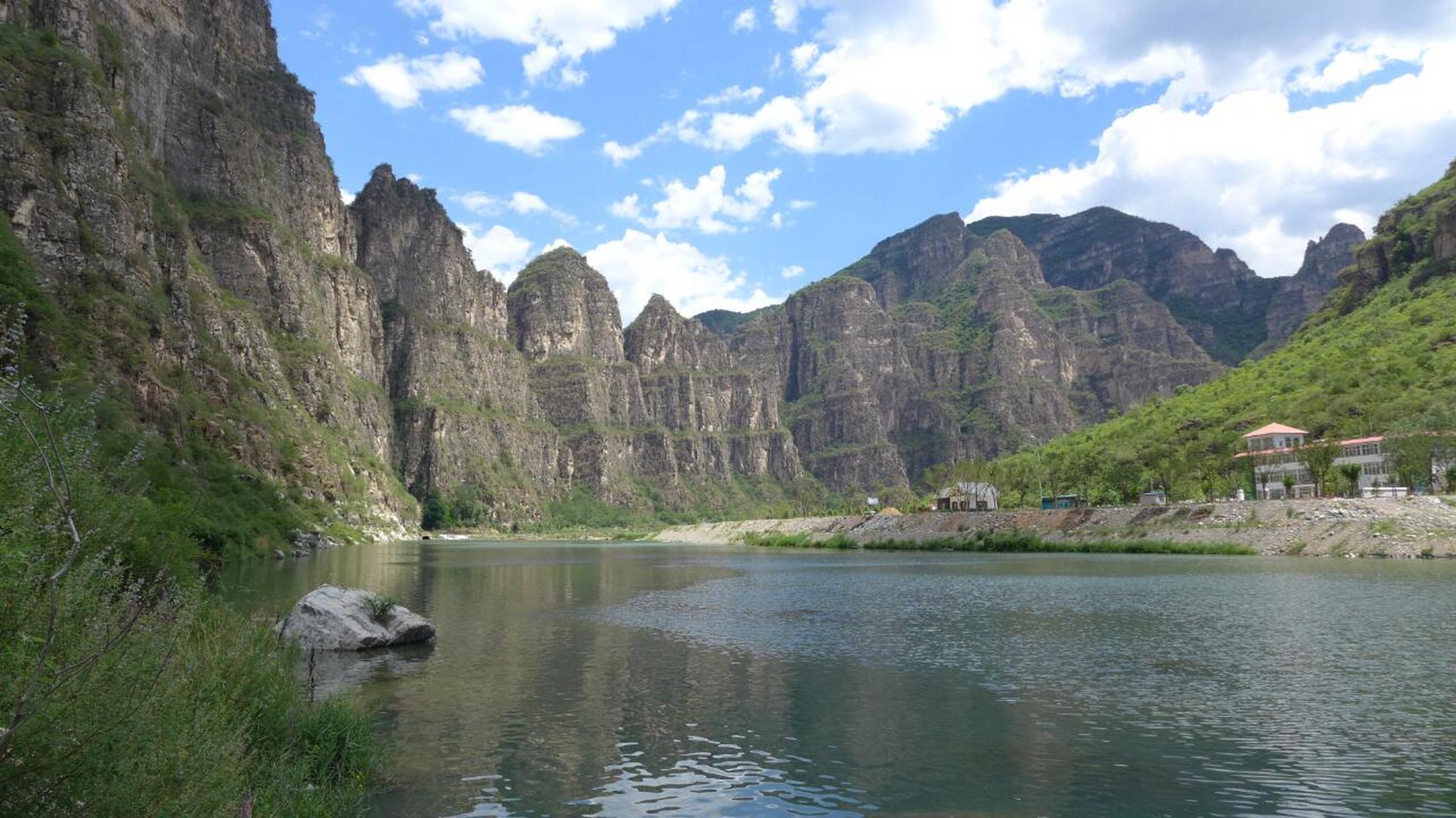 拒马河沿途风景图片