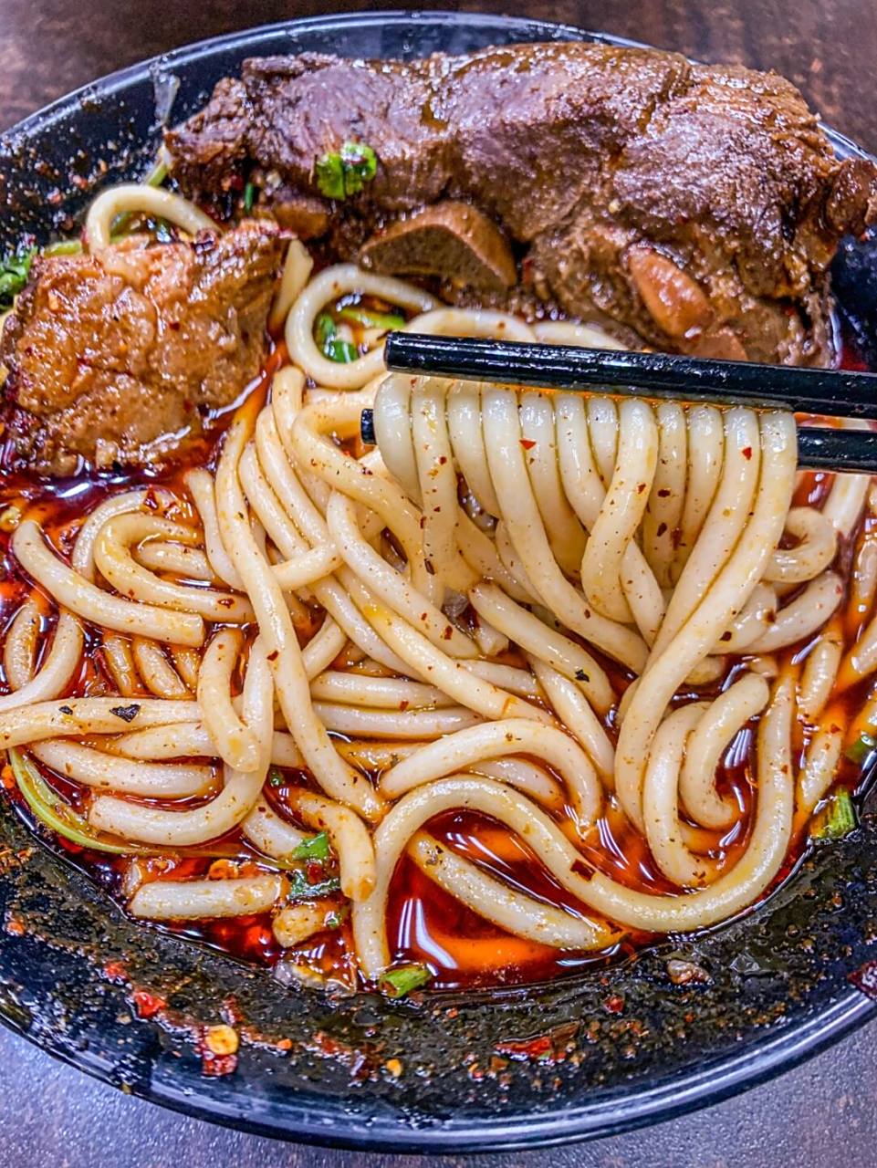 这家大排粉是真的每隔一段时间就会去吃 虽然路边非