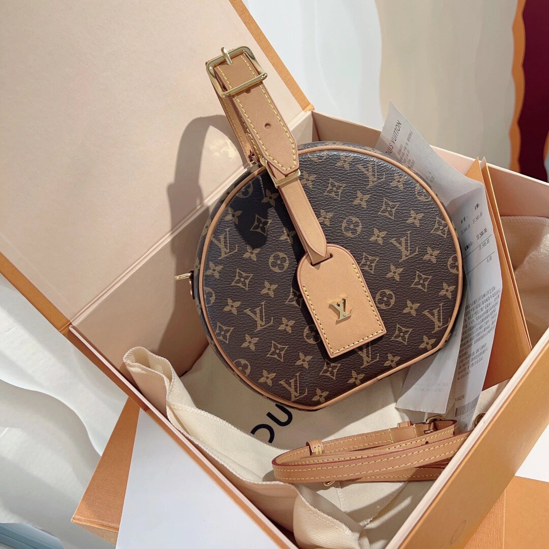 lv chapeau 老花硬圆饼