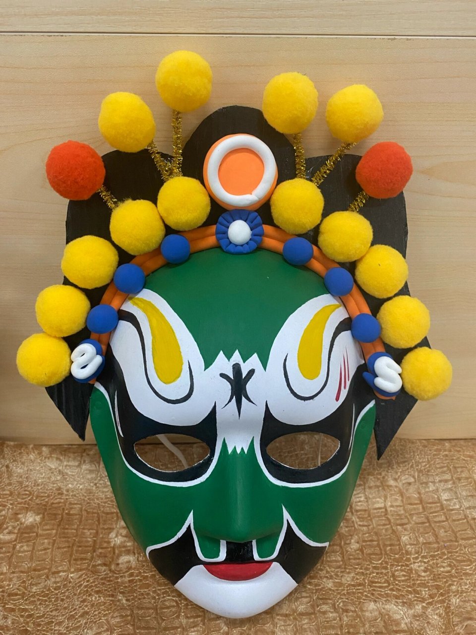 京剧脸谱脸谱面具 头饰是借别人的还综合了自己现有的工具,时间来不及