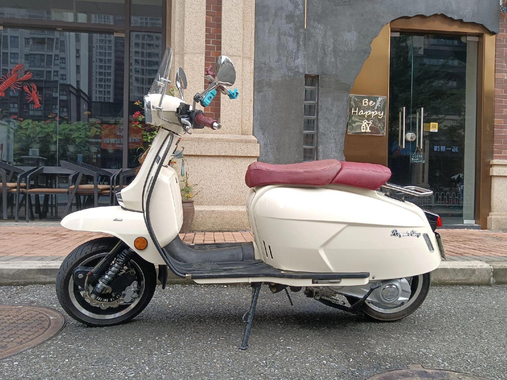 英国9297 royalalloy gp150(萝莉奥莉),铁壳复古踏板车,米白色 22