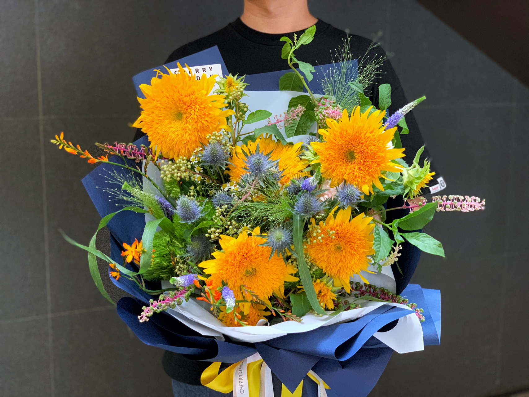 我们设计了3款父亲节之花,用花读懂爸爸的爱 平时很少给爸爸送花,也许