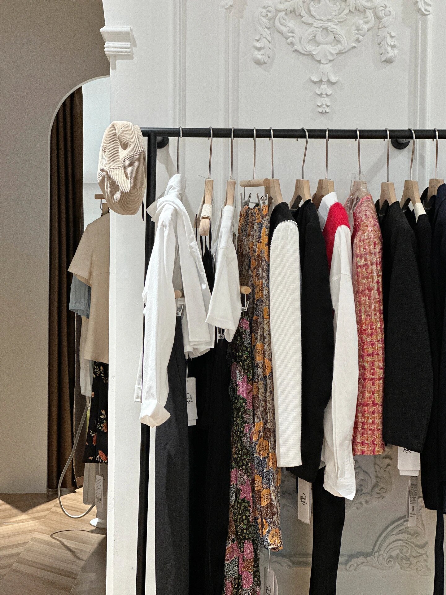 郑州中牟妲小姐女装必探店97