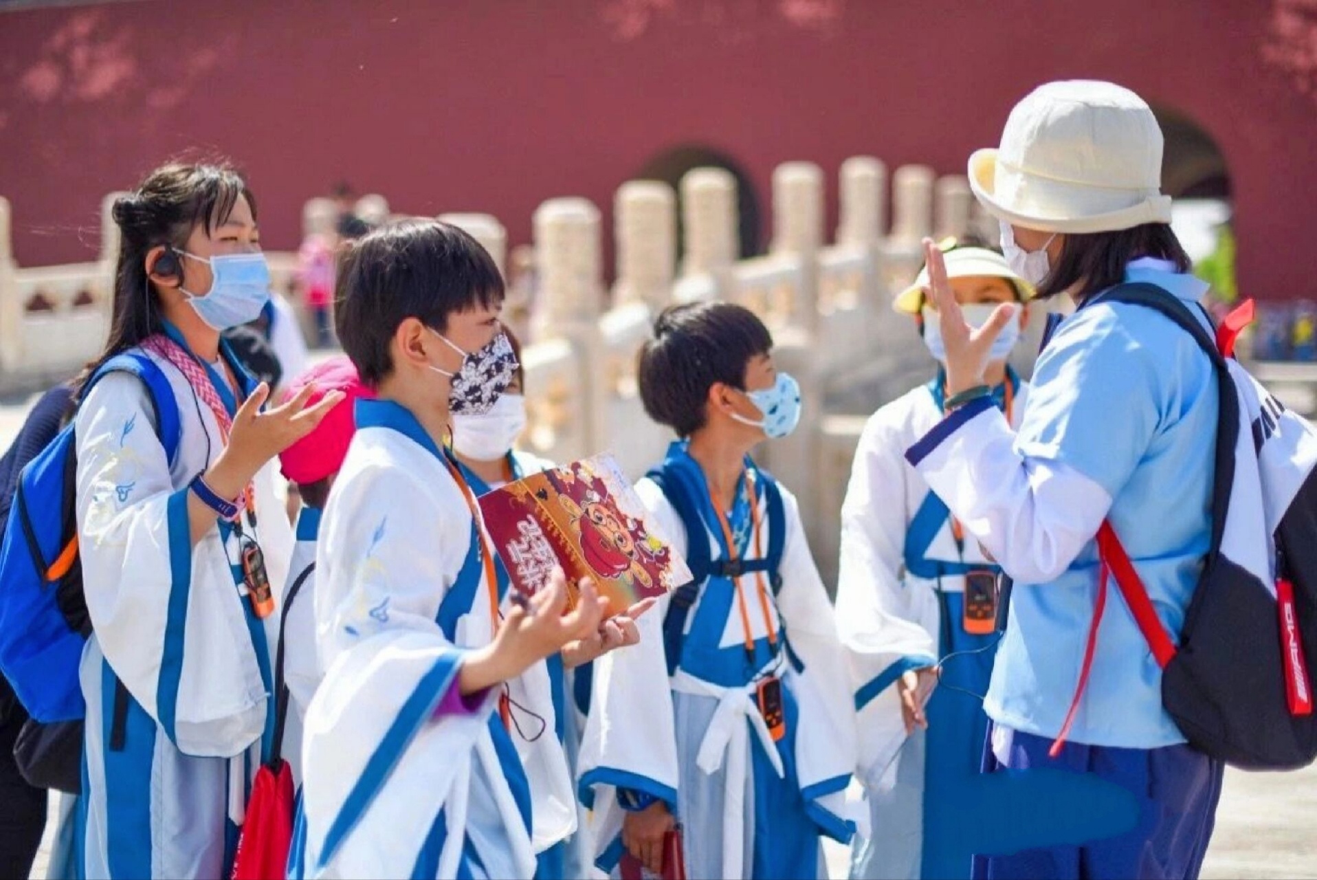 沉浸式故宫一日研学 在玩乐中感受历史故事 读万卷书,行万里路,现在的