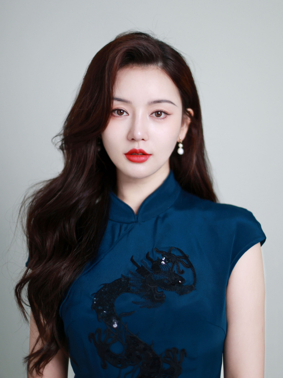 是仙女没错了 富贵大小姐还是清冷女侠?