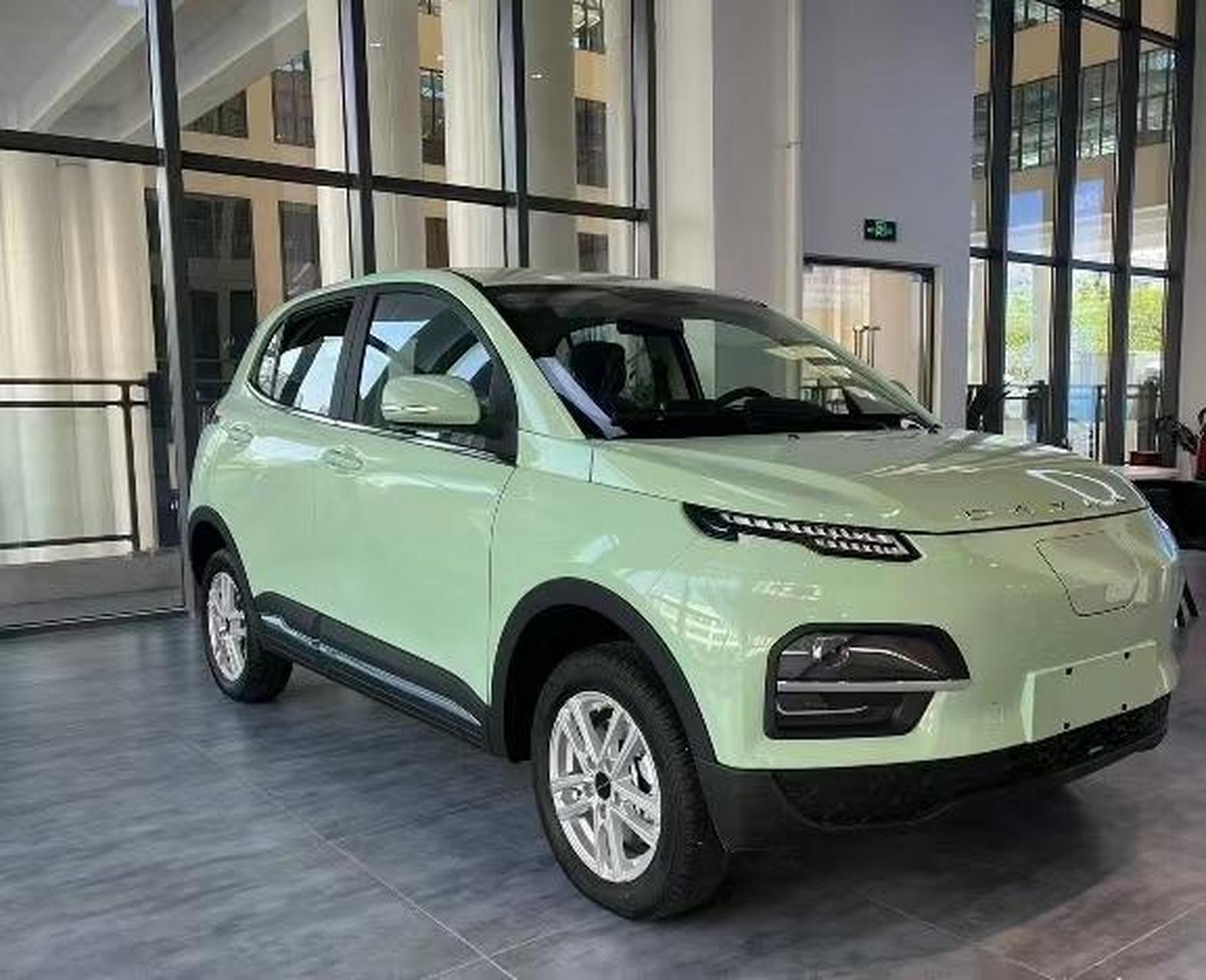 大运 悦虎 纯电动 续航300公里,新车指导价75800 特价裸车4万多 配置