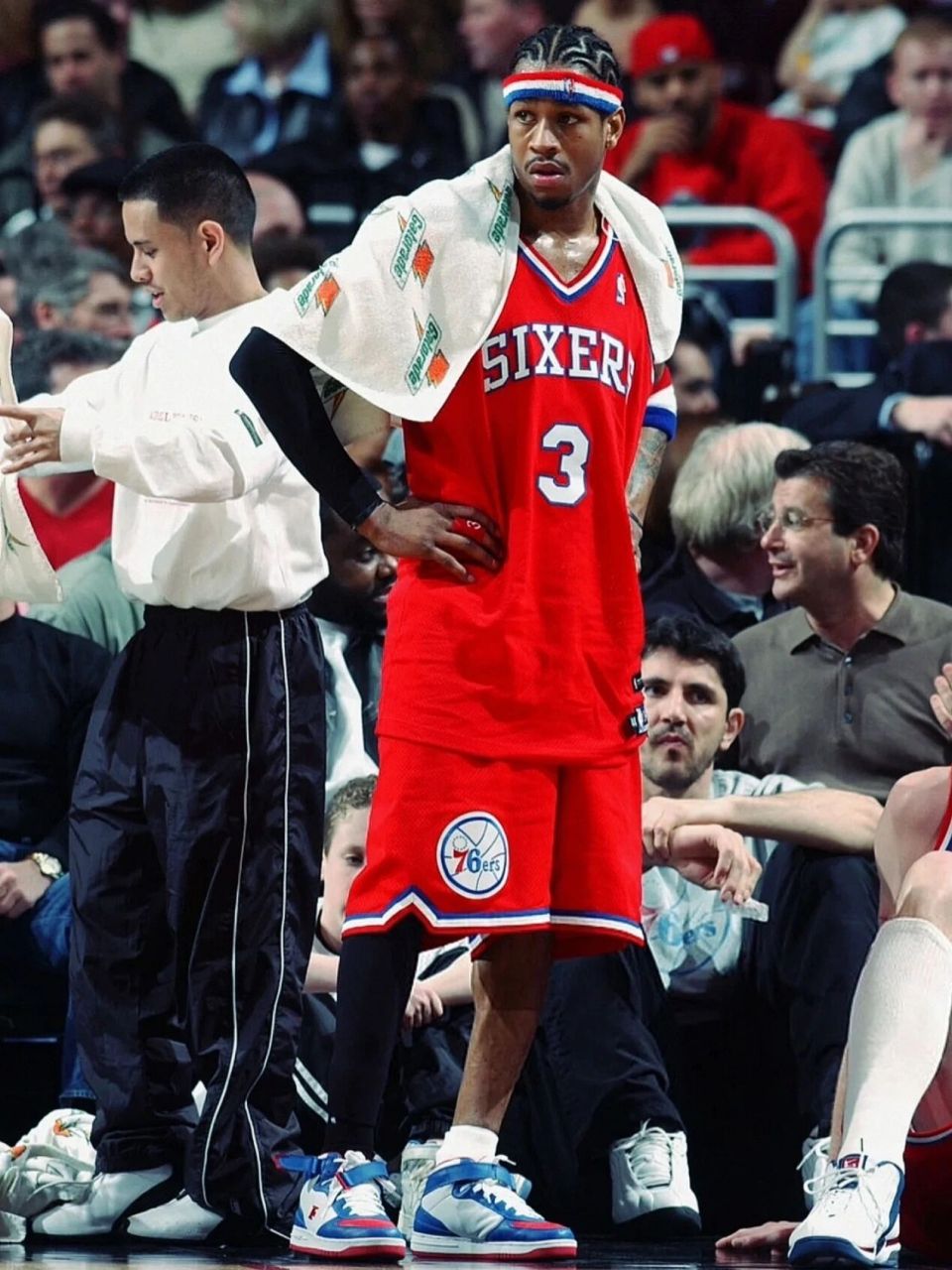 阿伦·艾弗森签名球衣 阿伦·艾弗森在1996年nba选秀中于第1轮第1位被