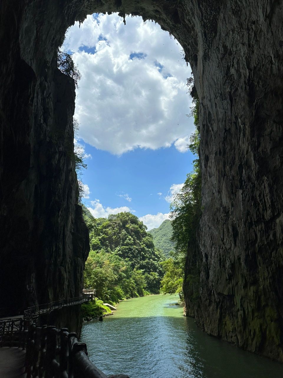 夏日避暑记|安顺格凸河 99位于贵州省安顺市紫云县的"格凸河"景区