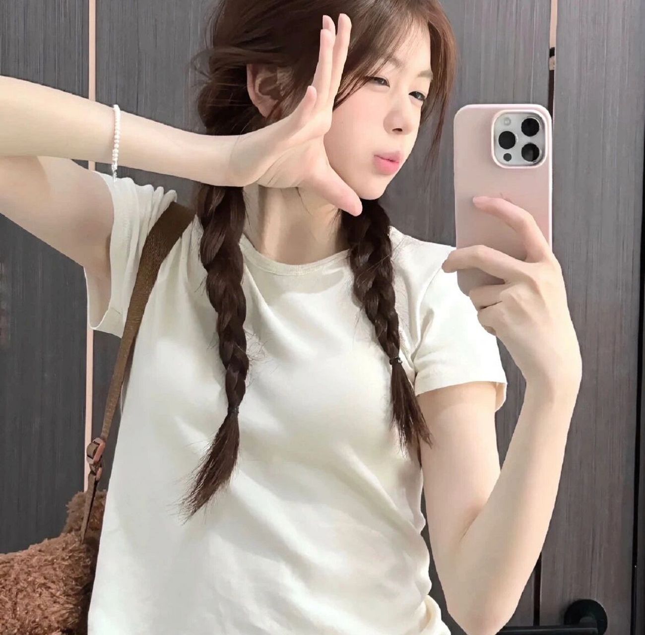 ins女头 小众好看     	 超级好看且小众的头像来啦!