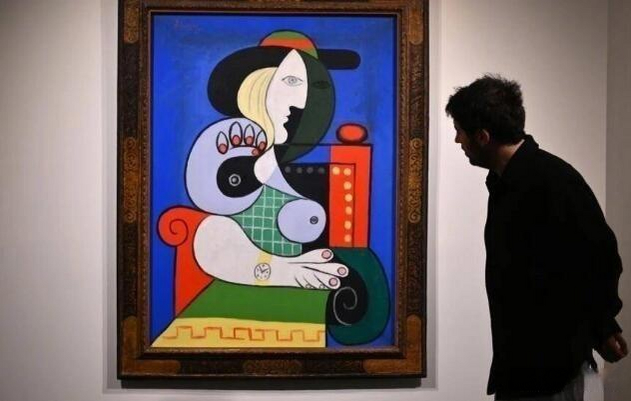 11月8日,这幅画拍出了10亿人民币,来自毕加索的戴手表的女人,真的值