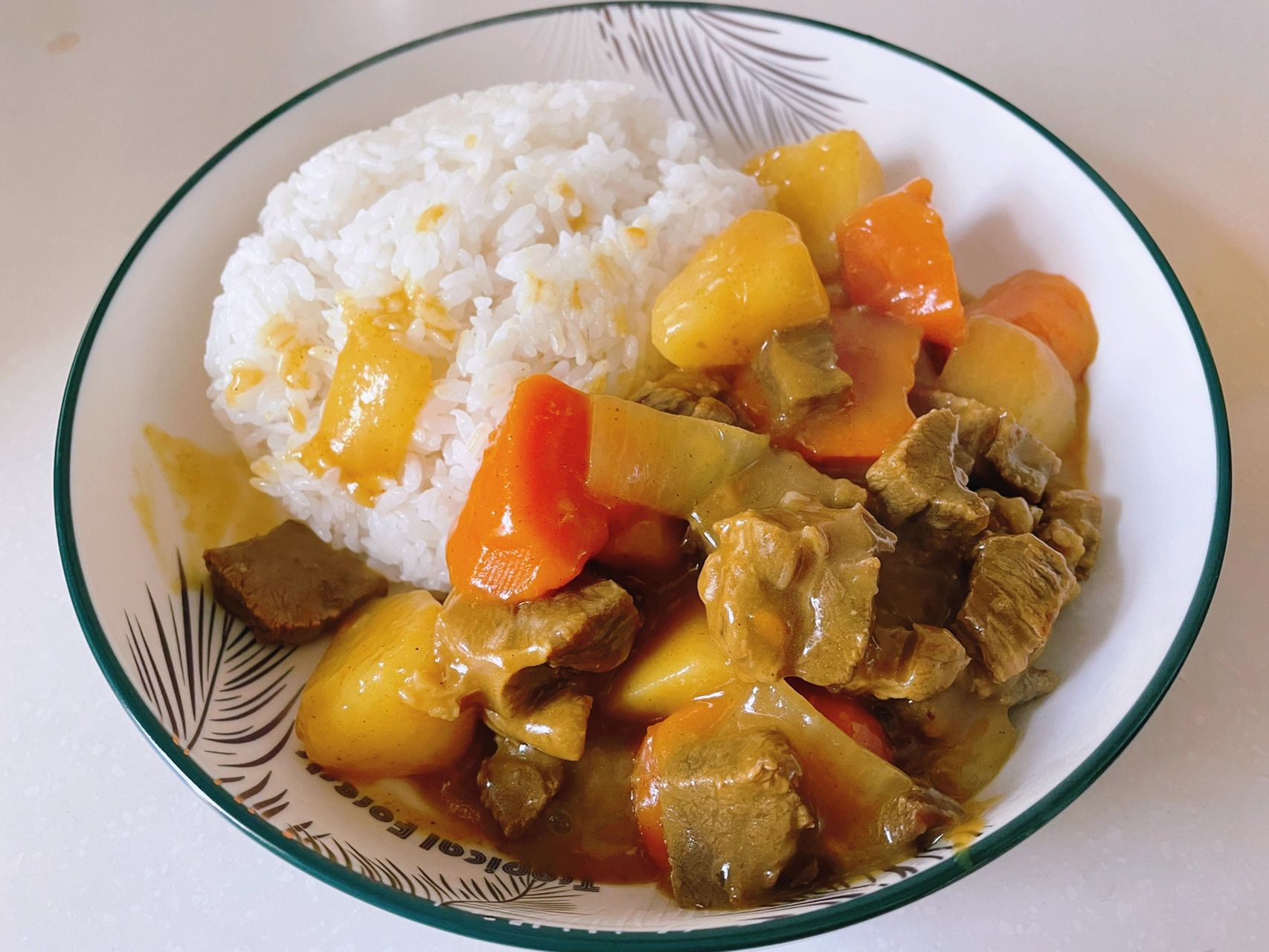 星空体育用过期调料制作食物泰州一快餐店被罚！