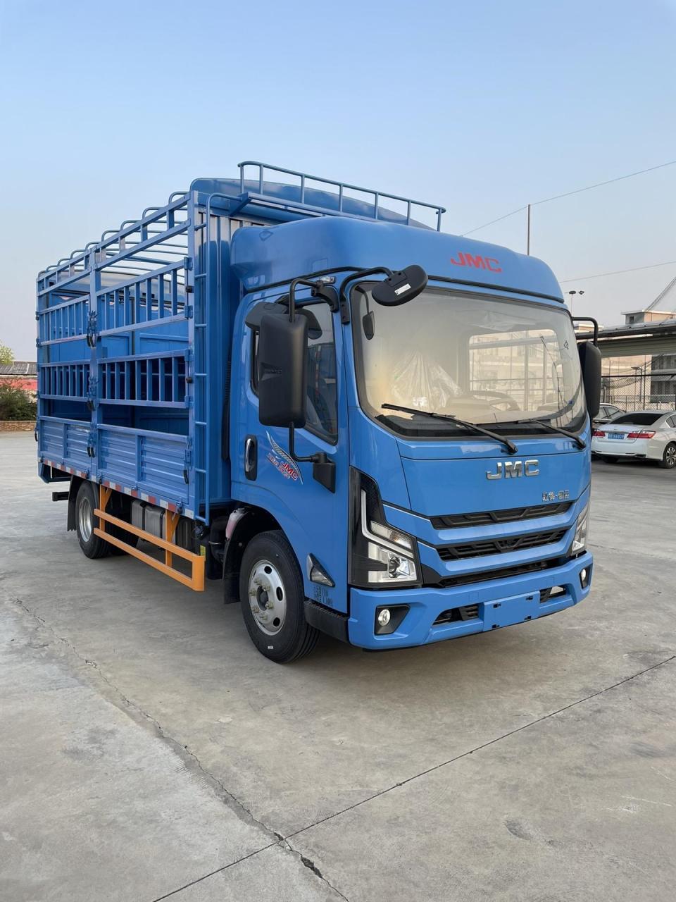 江铃轻卡凯运822宽体气刹,单排座4米2货车,4.