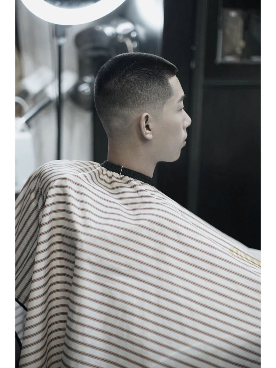 美式圆寸,寸头, 对于男生来讲,一辈子一定要剪一次寸头,你会发现不一