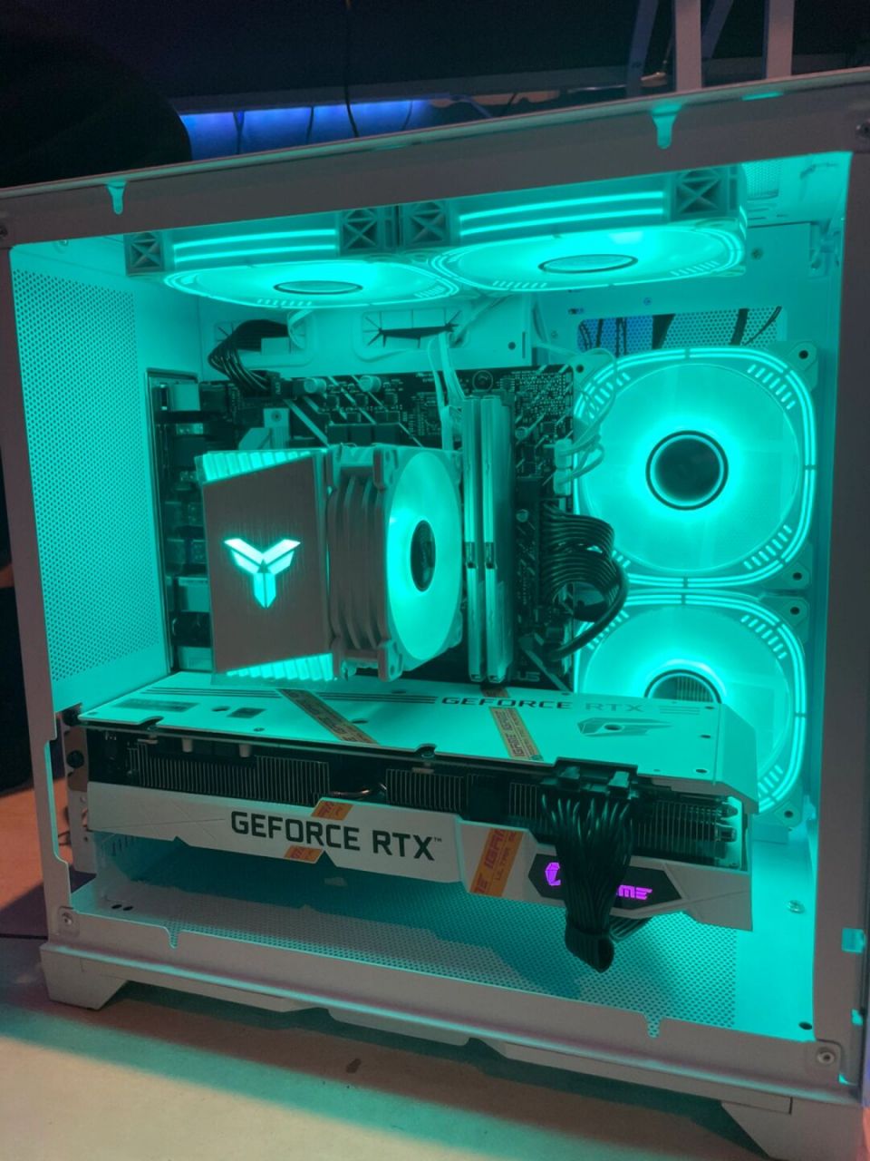 处理器:i5-12400f 主板:华硕h610m-a 固态:西部数据sn570 1tb 内存条