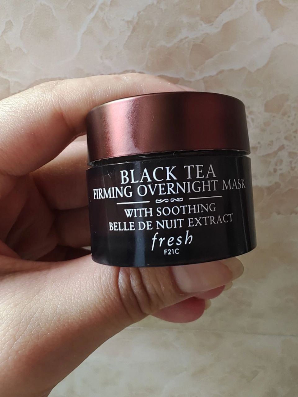 fresh红茶面膜(黑罐)使用方法 最近新购买的fresh红茶睡眠面膜,巨好用