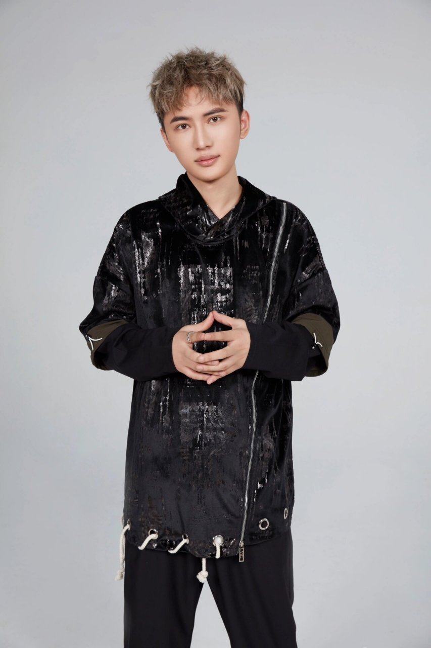 最适合圆脸鹅蛋脸心形脸的四种男生发型♥️ 我属于胖了就是圆脸