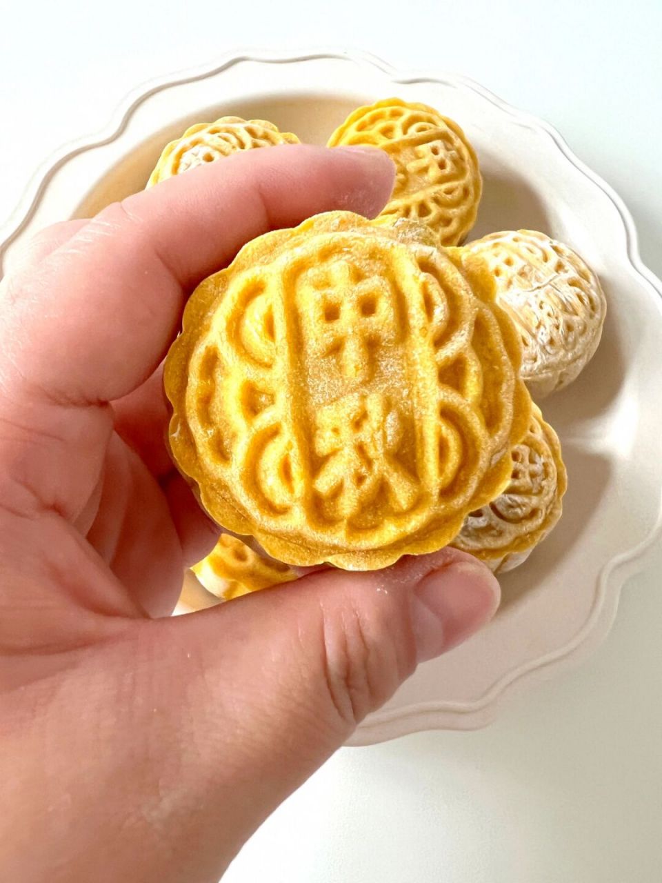 南瓜枣泥月饼73宝宝也能吃的04安排上了 中秋节快到了,给宝宝安排