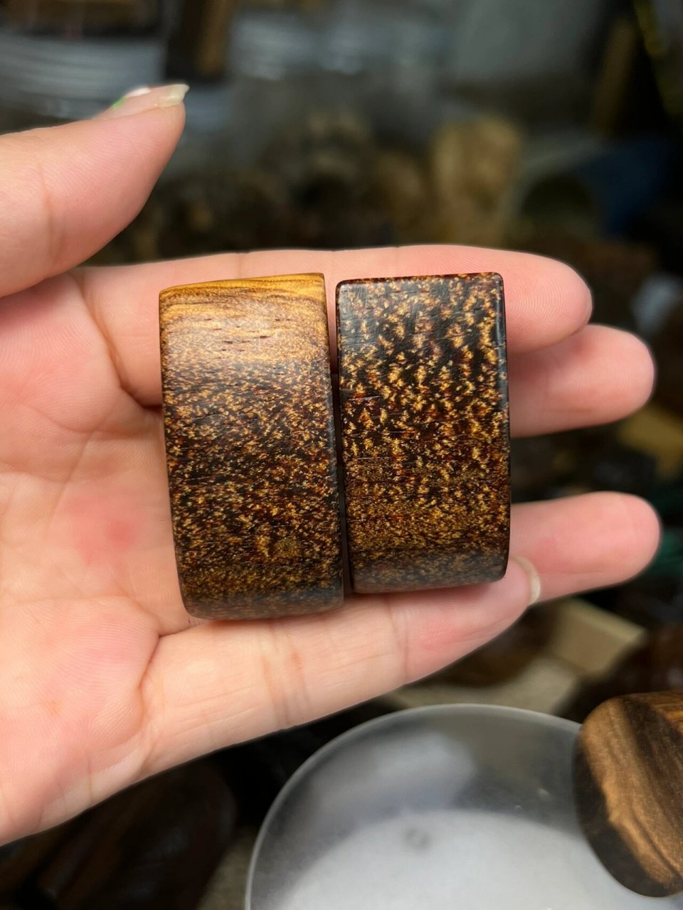 巴布亚贡木龙鳞纹意境感十足水滴吊坠