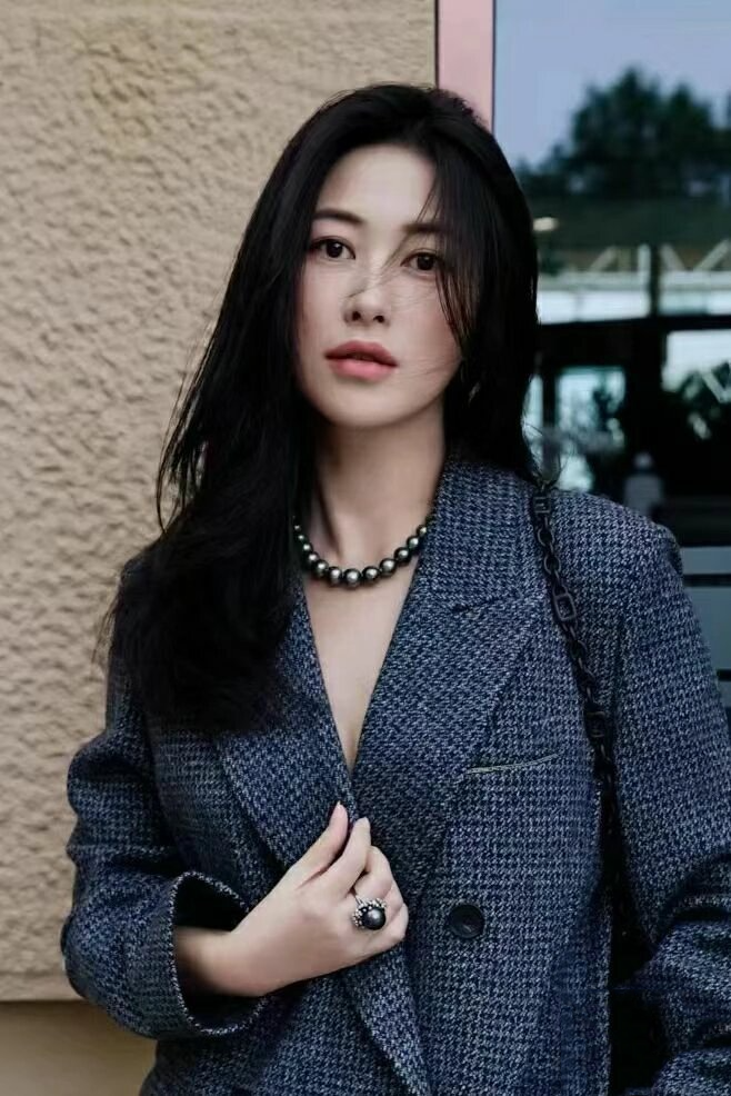 明星都爱的大溪地黑珍珠 高贵又神秘 优雅又深邃