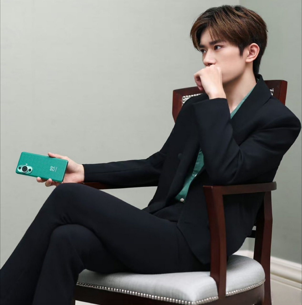 易烊千玺02与华为nova全球代言人@易烊千玺 nova 11系列及全场景