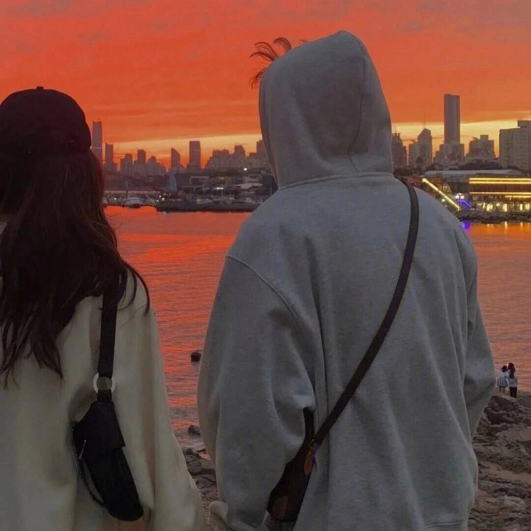 背影,就是我看到是情侣. 一定要和你的对象长长久久啊