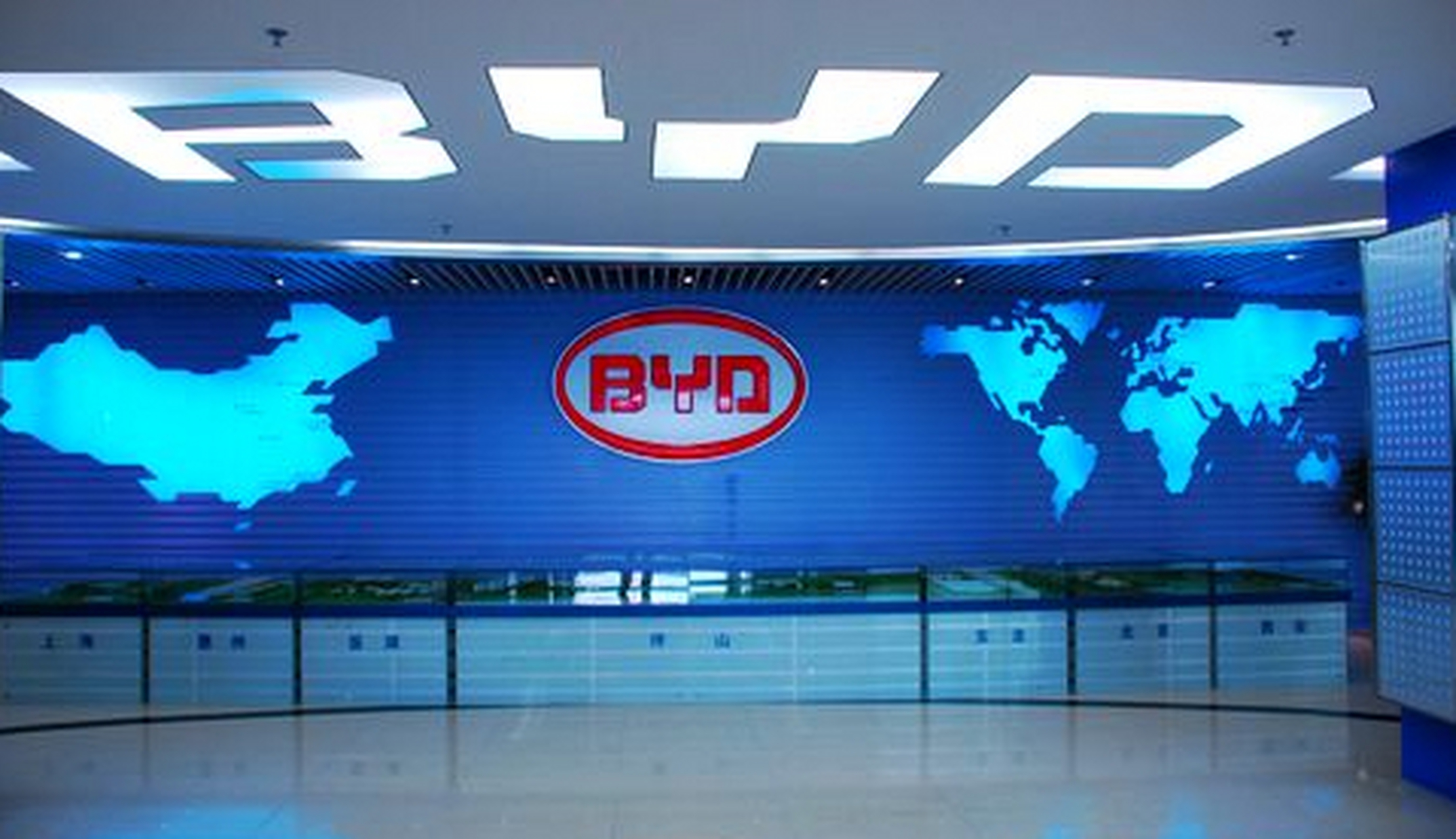 巴菲特对比亚迪(002594