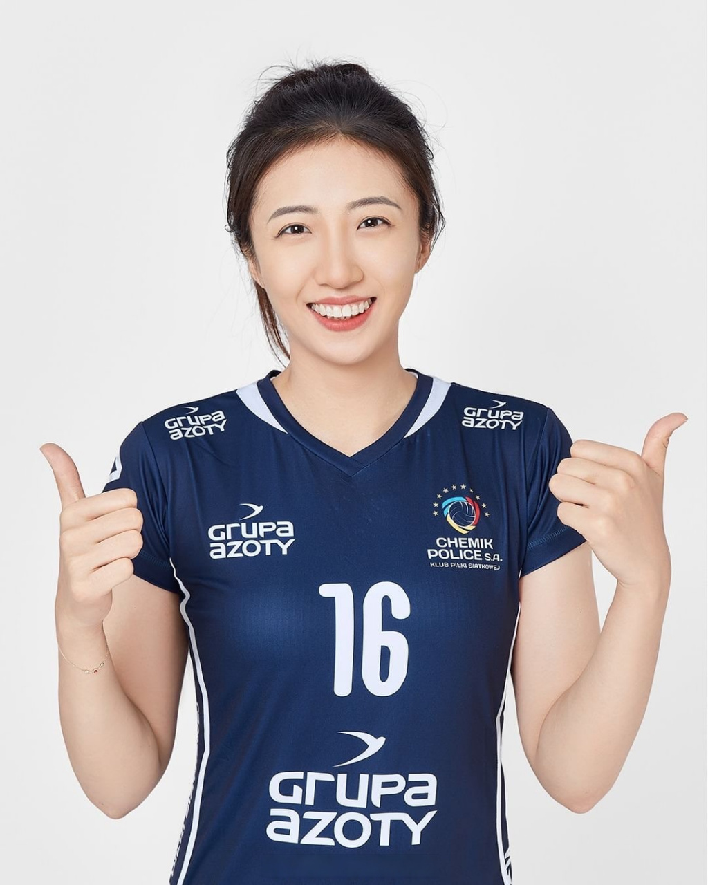 73女排世锦赛铜牌07 73两届世界杯冠军9696  丁霞目前正在