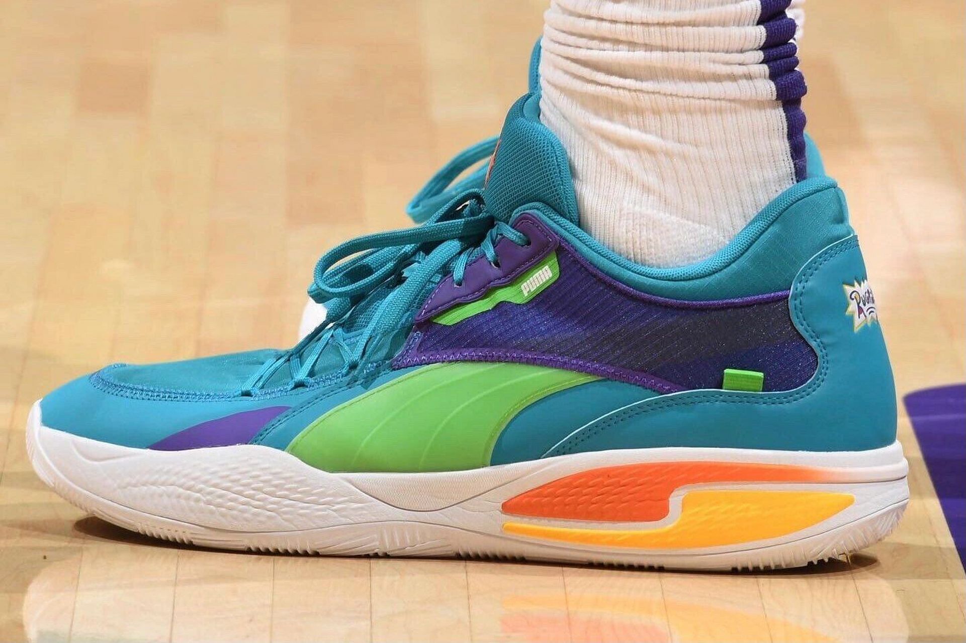 同样作为状元,艾顿的球鞋太低调了 1998年的艾顿在18年以状元身份进入