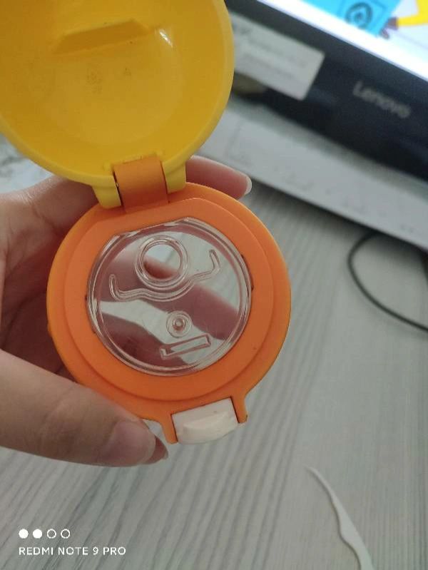 儿童水杯盖如何拆卸出来方法