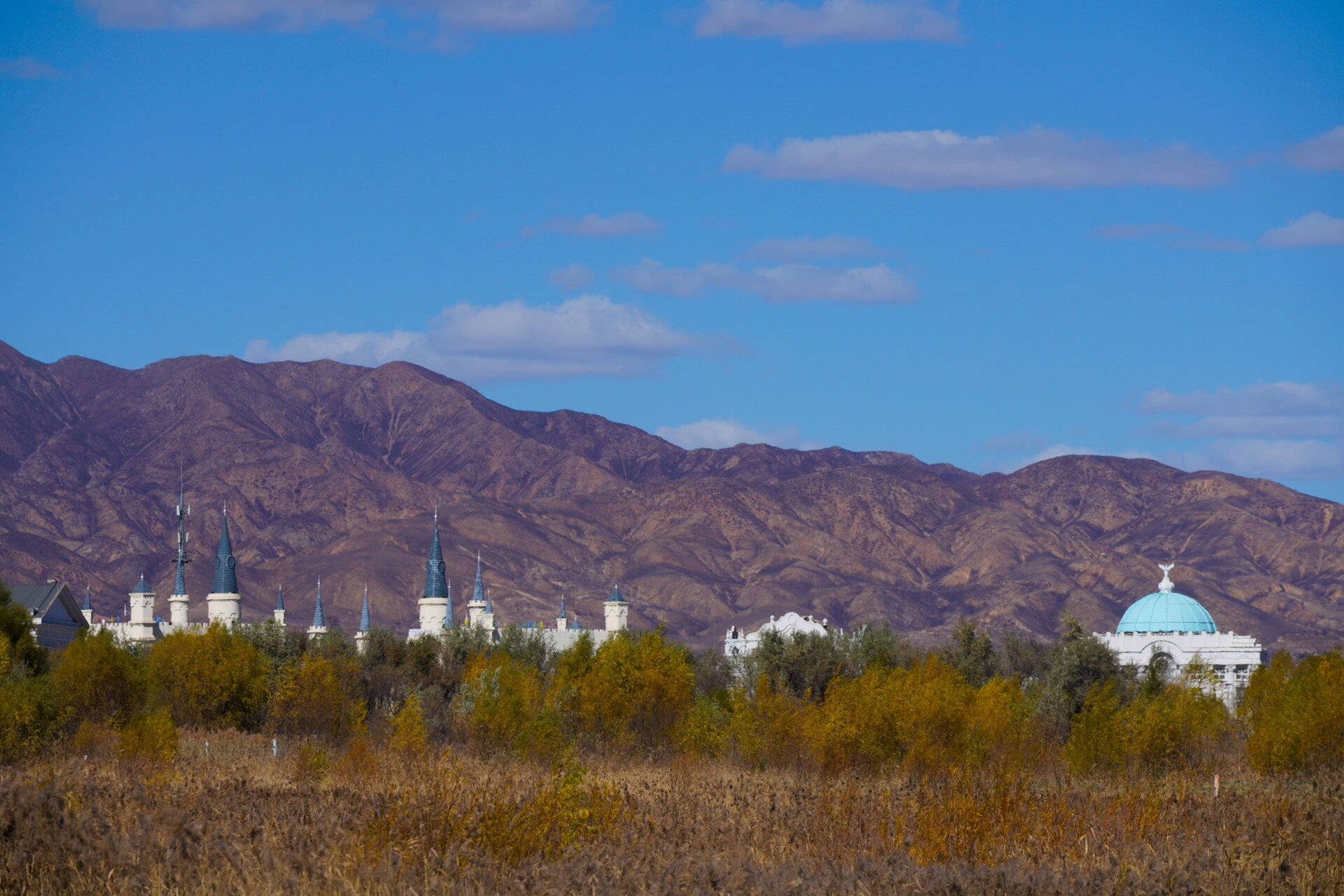 岱海——遗落在内蒙和山西交界的一片海 地点:乌兰察布凉城县岱海