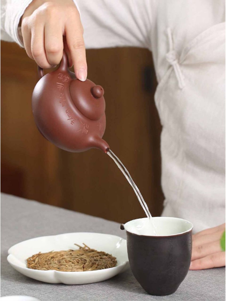 曼生乳瓯壶,又名乳鼎壶,是传承数百年的壶式之一.