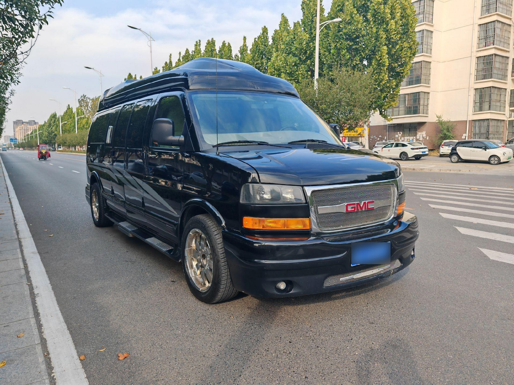 批发11年gmc萨瓦纳,新车指导价118万,6.