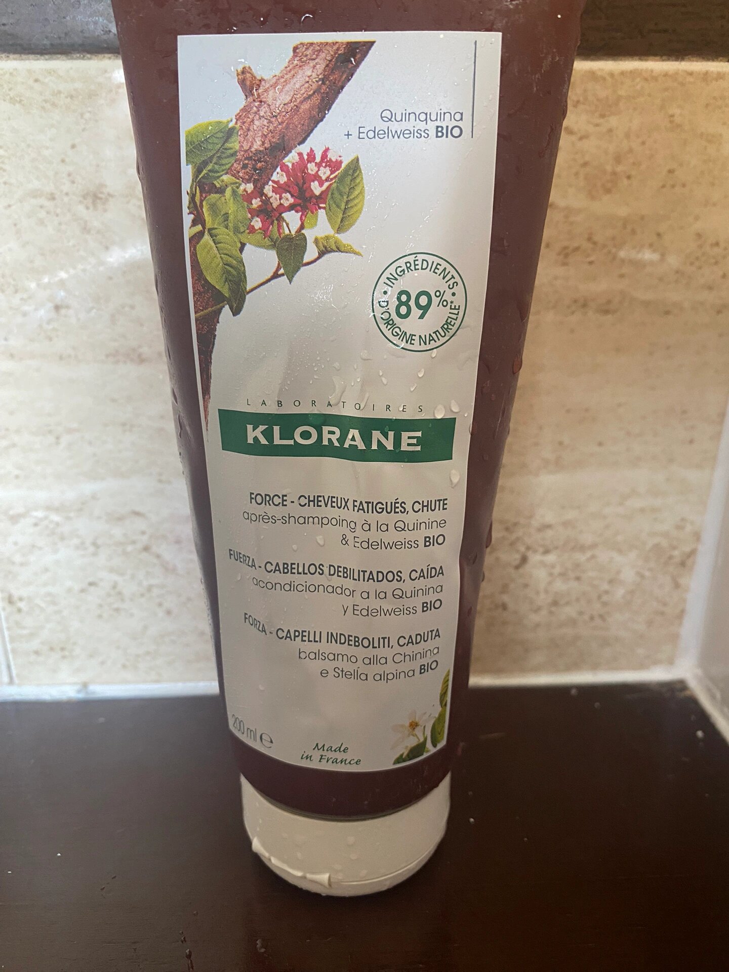 法国klorane康如金鸡纳防脱发洗发水 这款洗发水的香味有点像国内霸王