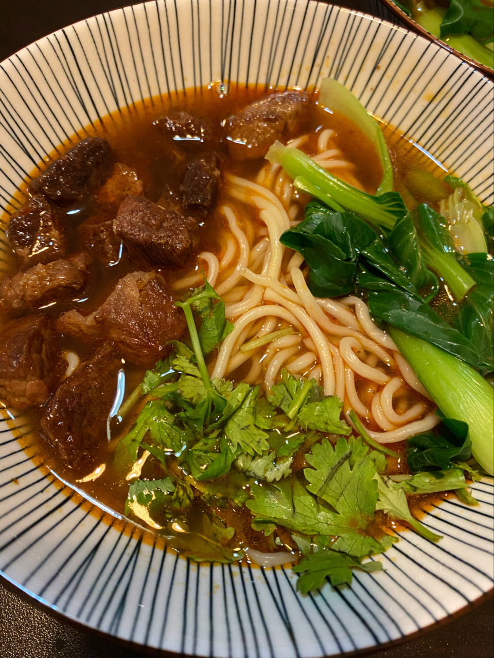 自制红烧牛肉面 在家也可以自己做美味的红烧牛肉面 大块大块吃肉 大