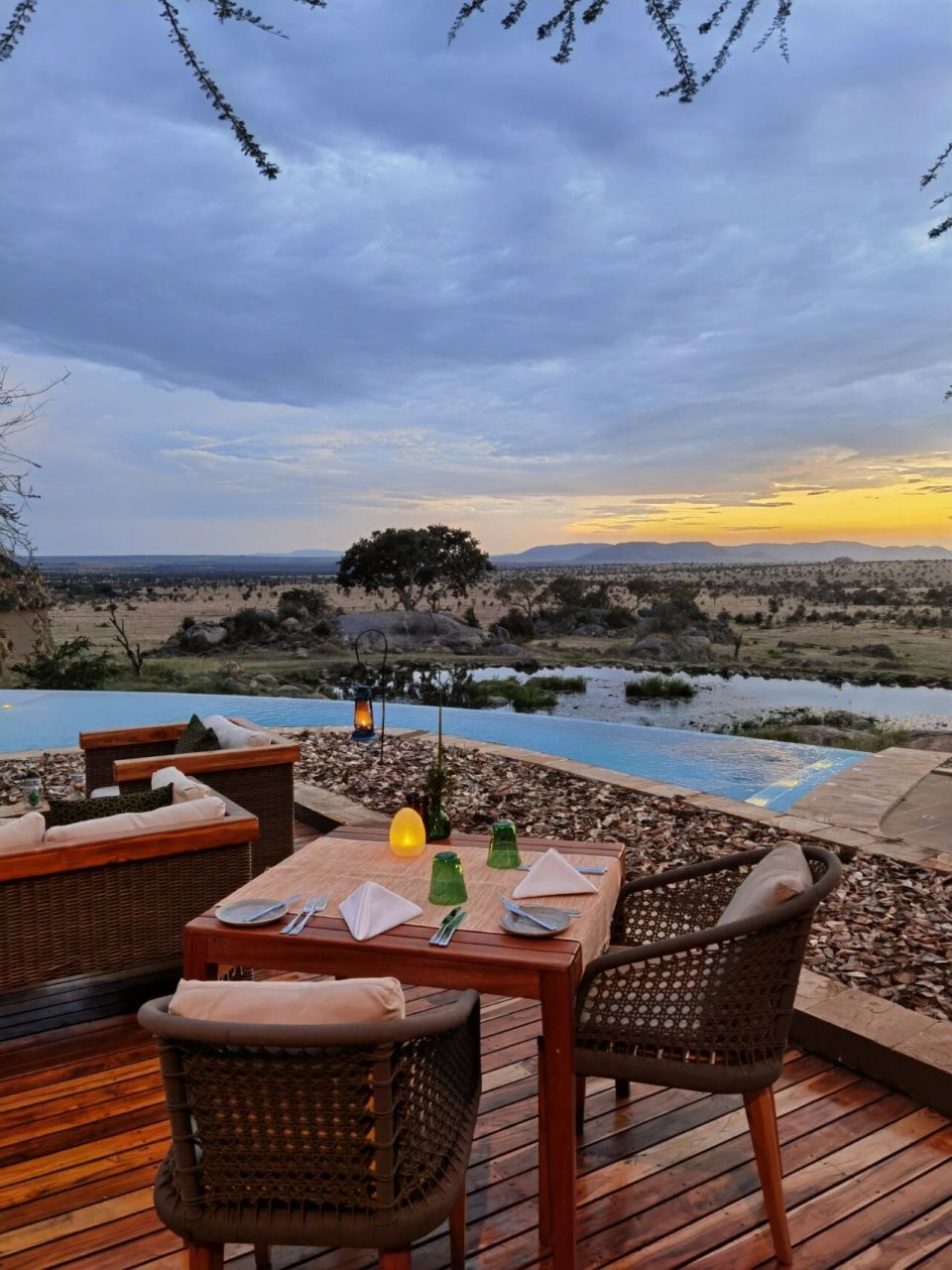 four seasons safari lodge 是四季酒店集团在塞伦盖蒂管理的一家奢华