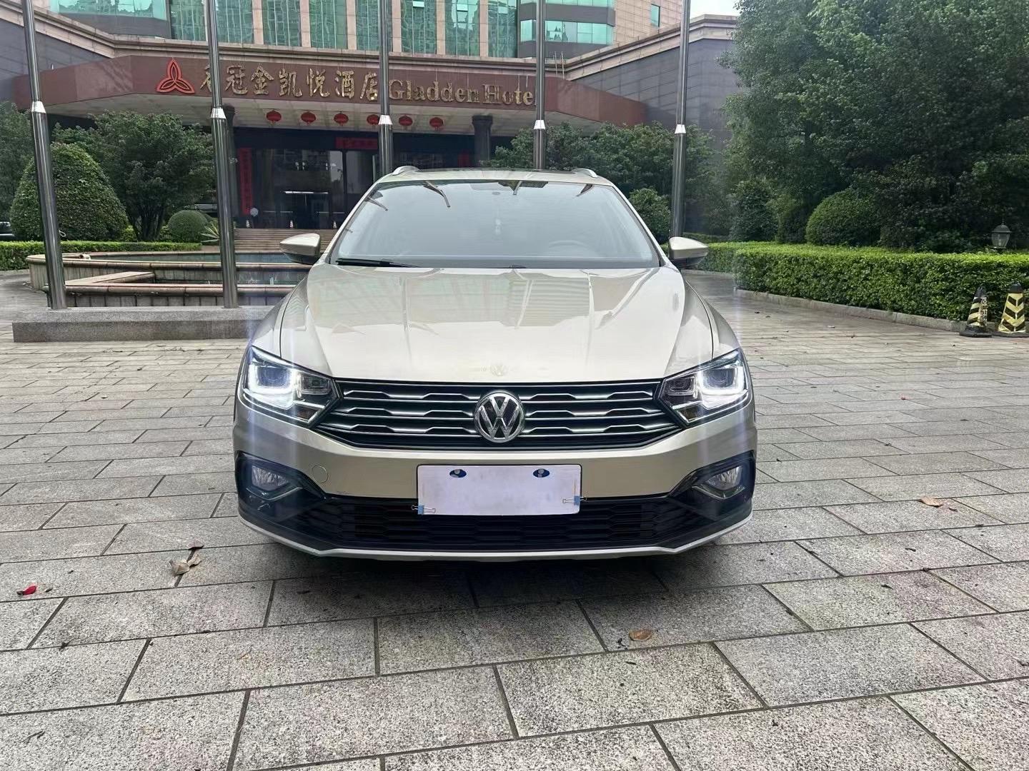 大众旗舰轿车型号及报价