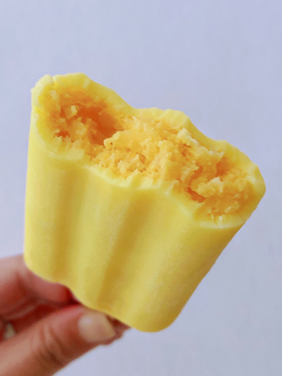 宏宝莱 | 菠萝95甜橙口味雪糕92超有料 这款宏宝莱的菠萝甜橙口味