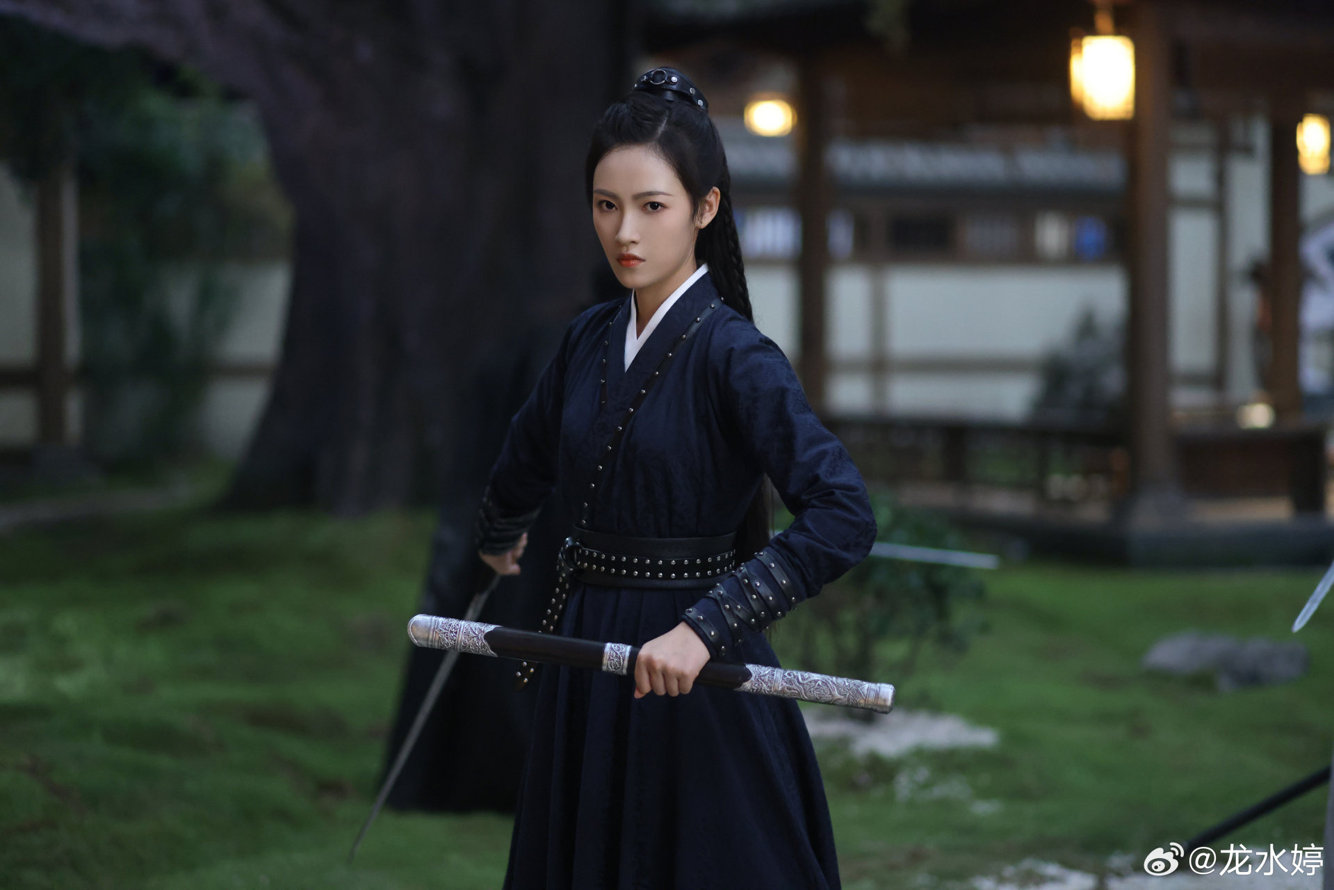 安乐传##龙水婷#  酷酷的苑书来了[得意]