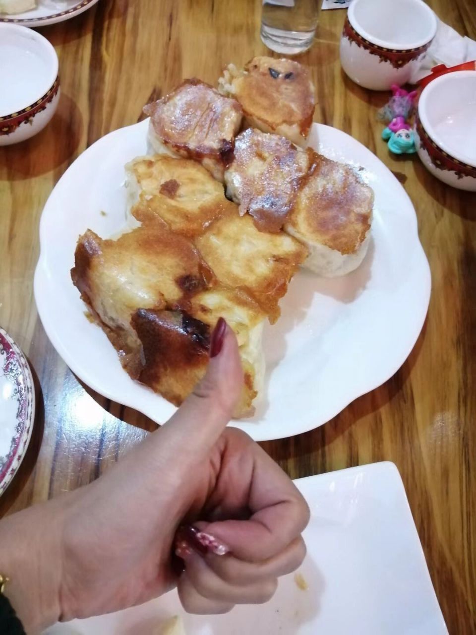 逛街逛累了,想到大高密的林三炉包很有名,去尝尝!