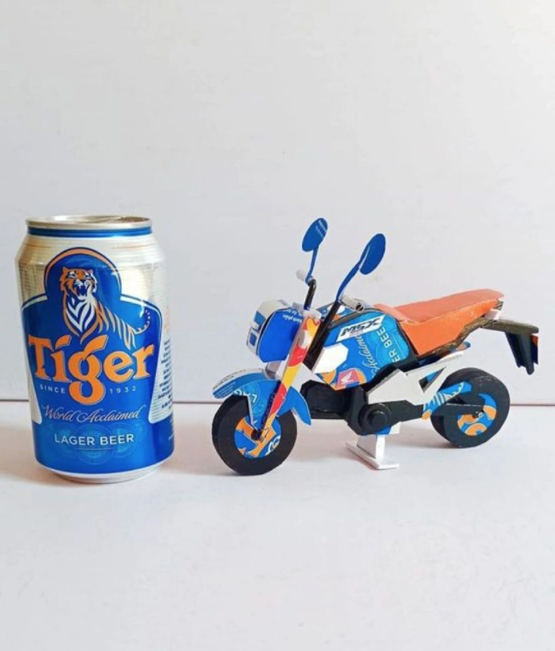 手工分享|易拉罐制作车子创意 这一期继续我们的易拉罐系列的分享